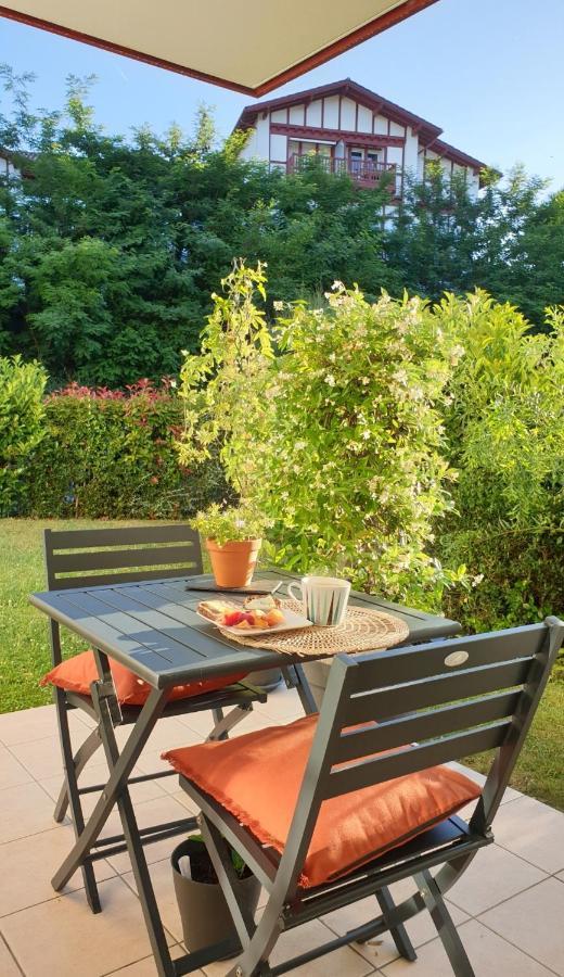 Appartement Calme Avec Jardin Bidart Biarritz Exterior foto